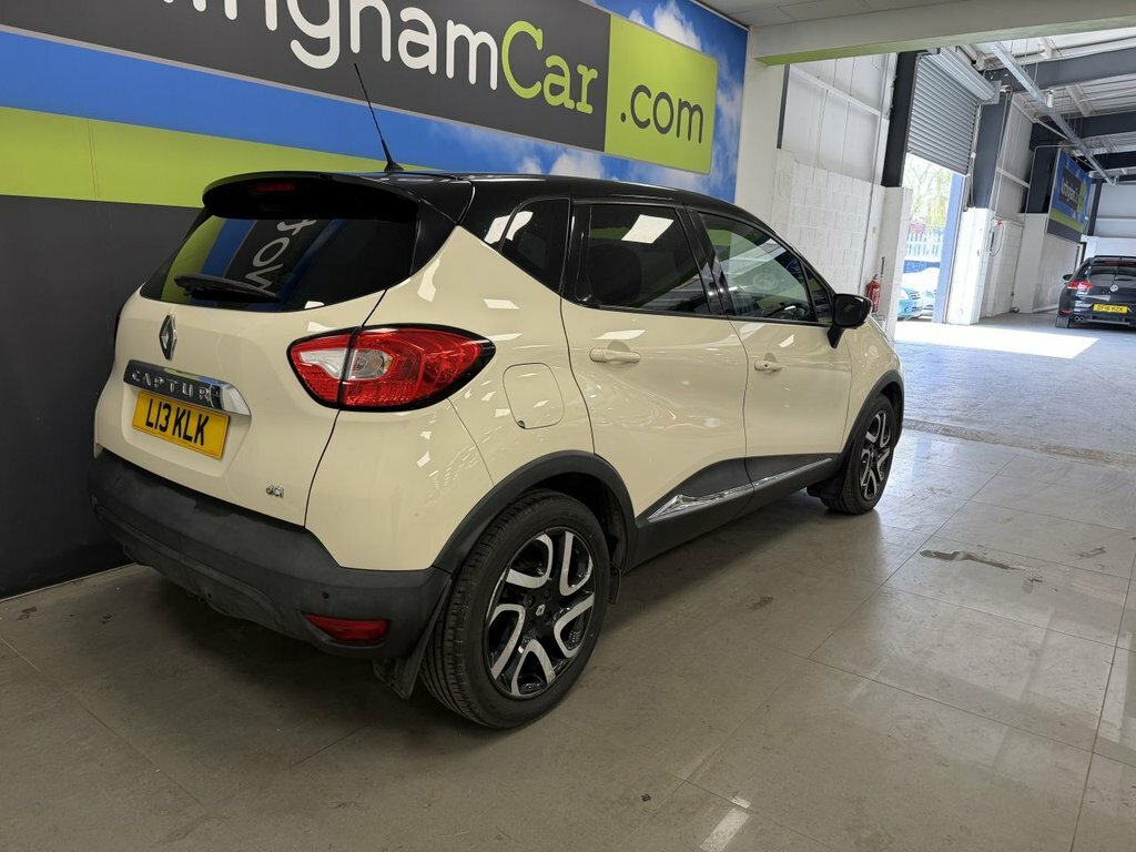 Renault Captur 1.5L Dynamique S Medianav L13KLK White #2