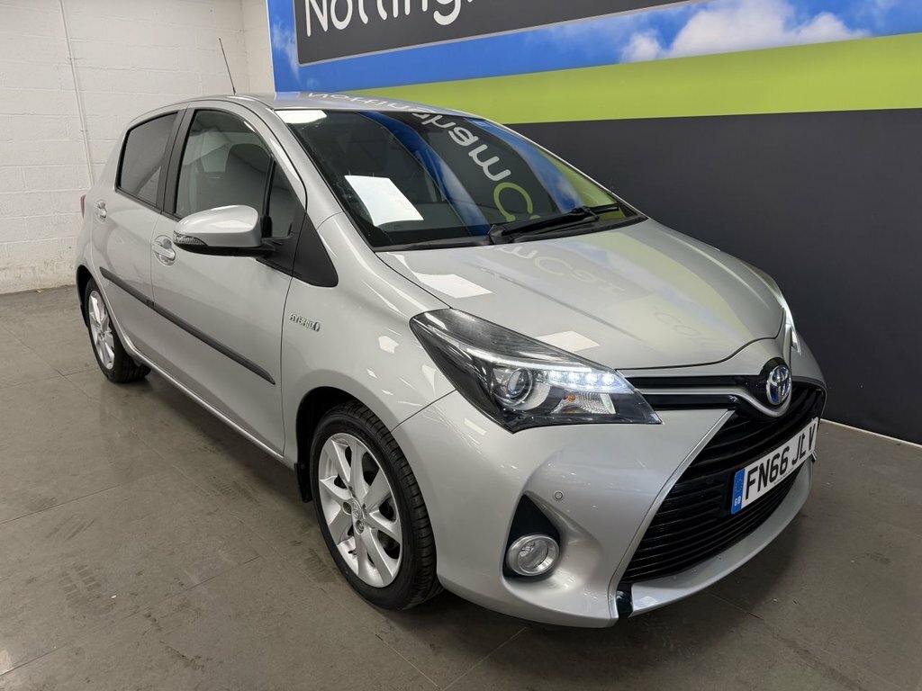 Toyota Yaris 1.5L Excel Silver #2