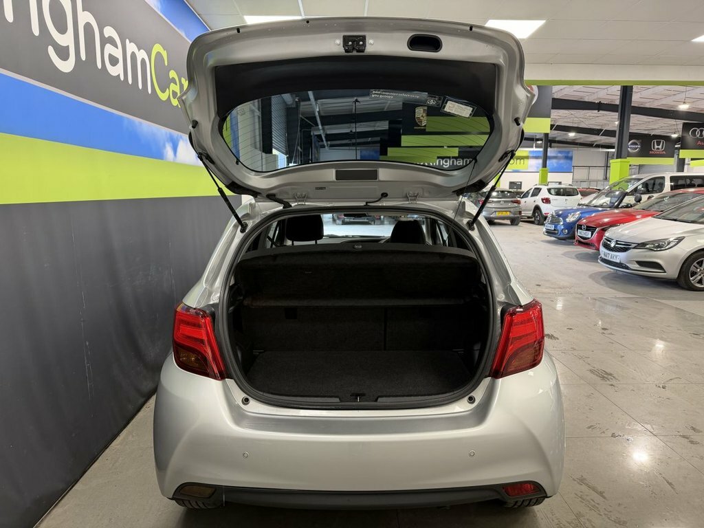 Toyota Yaris 1.5L Excel Silver #6