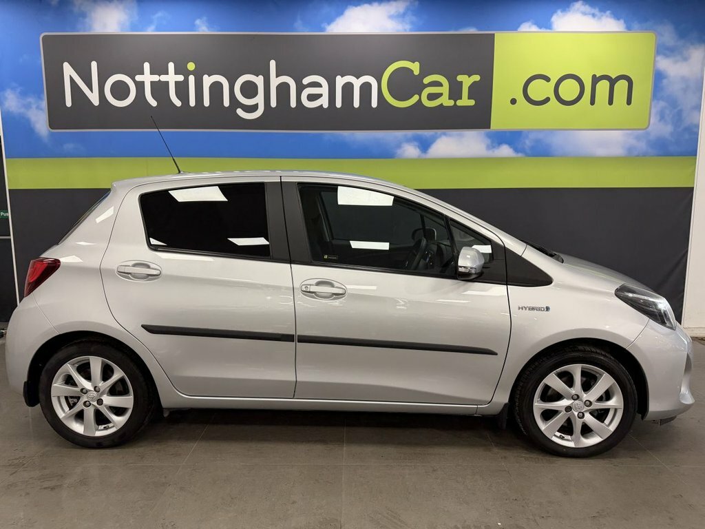 Toyota Yaris 1.5L Excel Silver #3