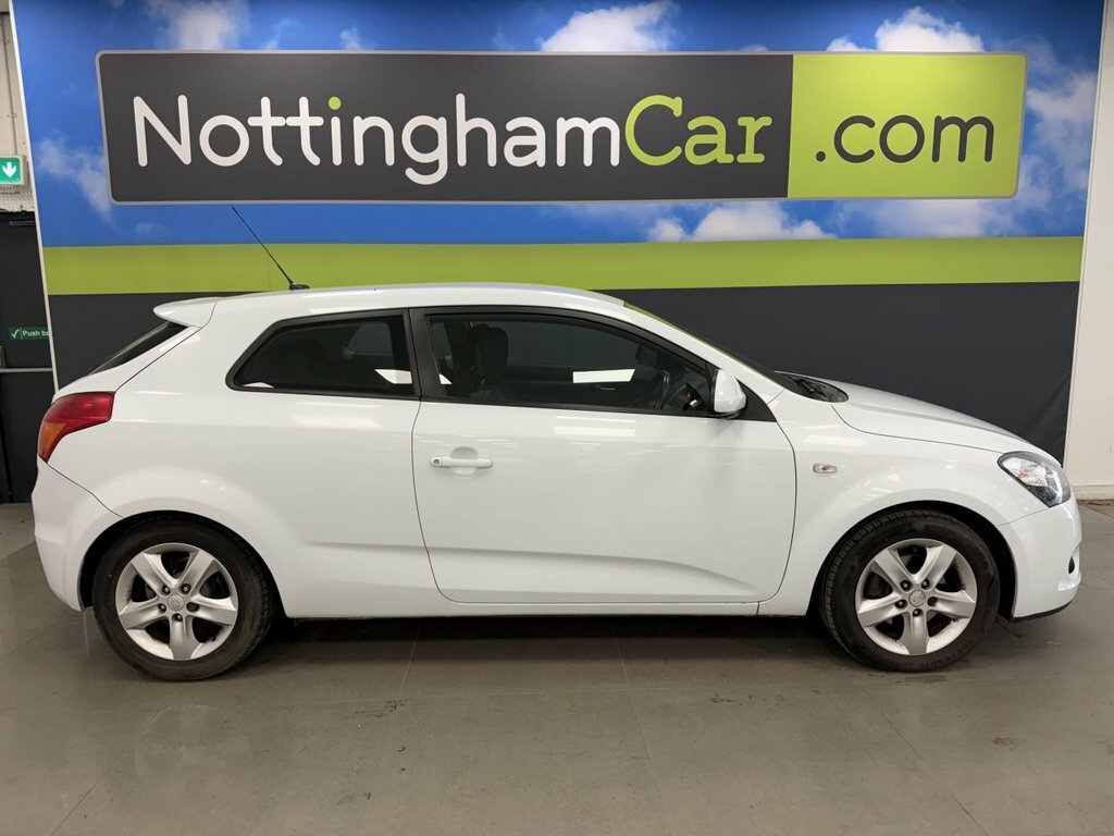 Kia Proceed 1.4 Zr-7 104 Bhp White #4
