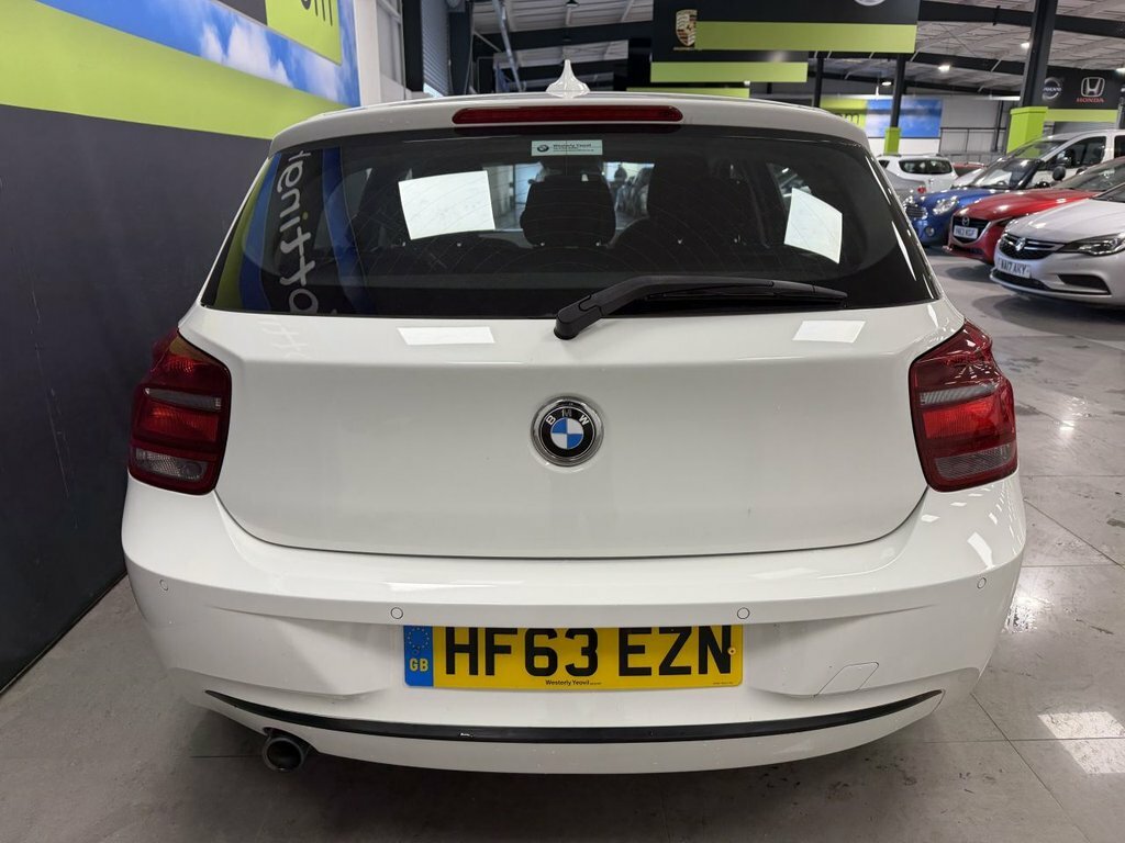 BMW 1 Series 2L Sport White #5