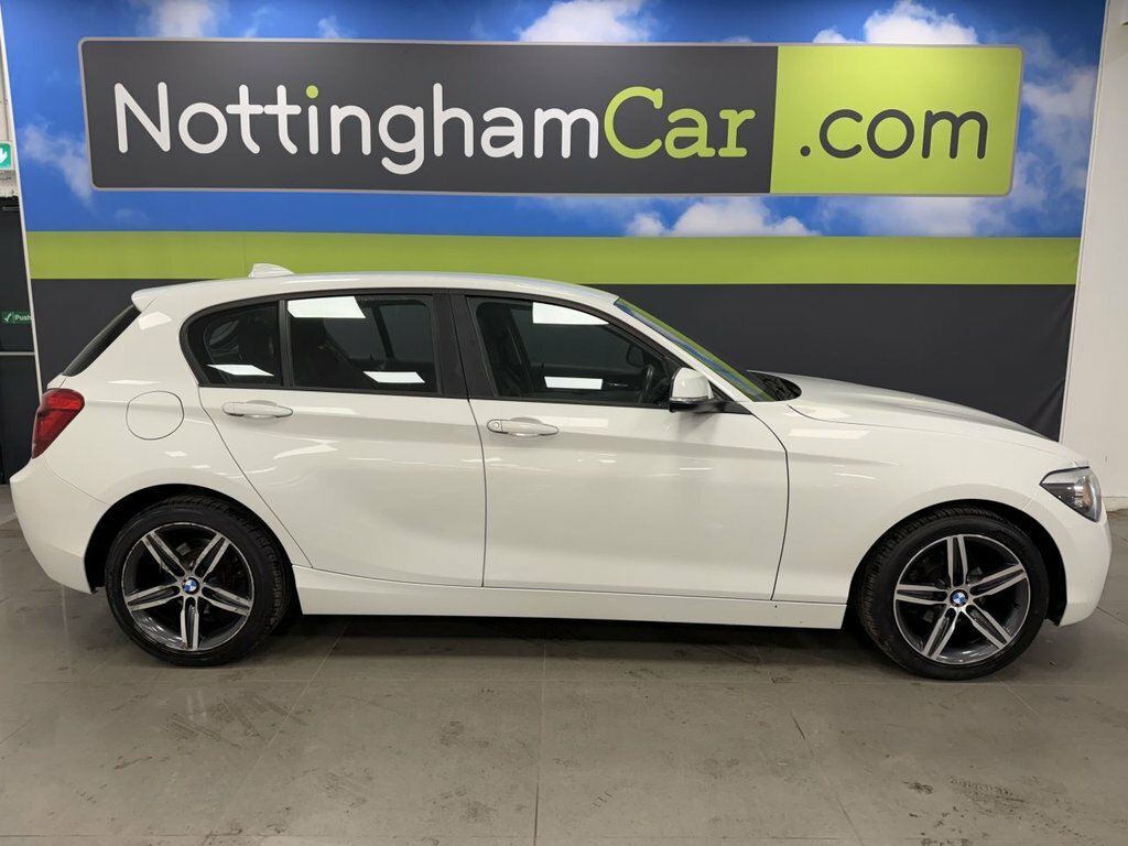 BMW 1 Series 2L Sport White #3