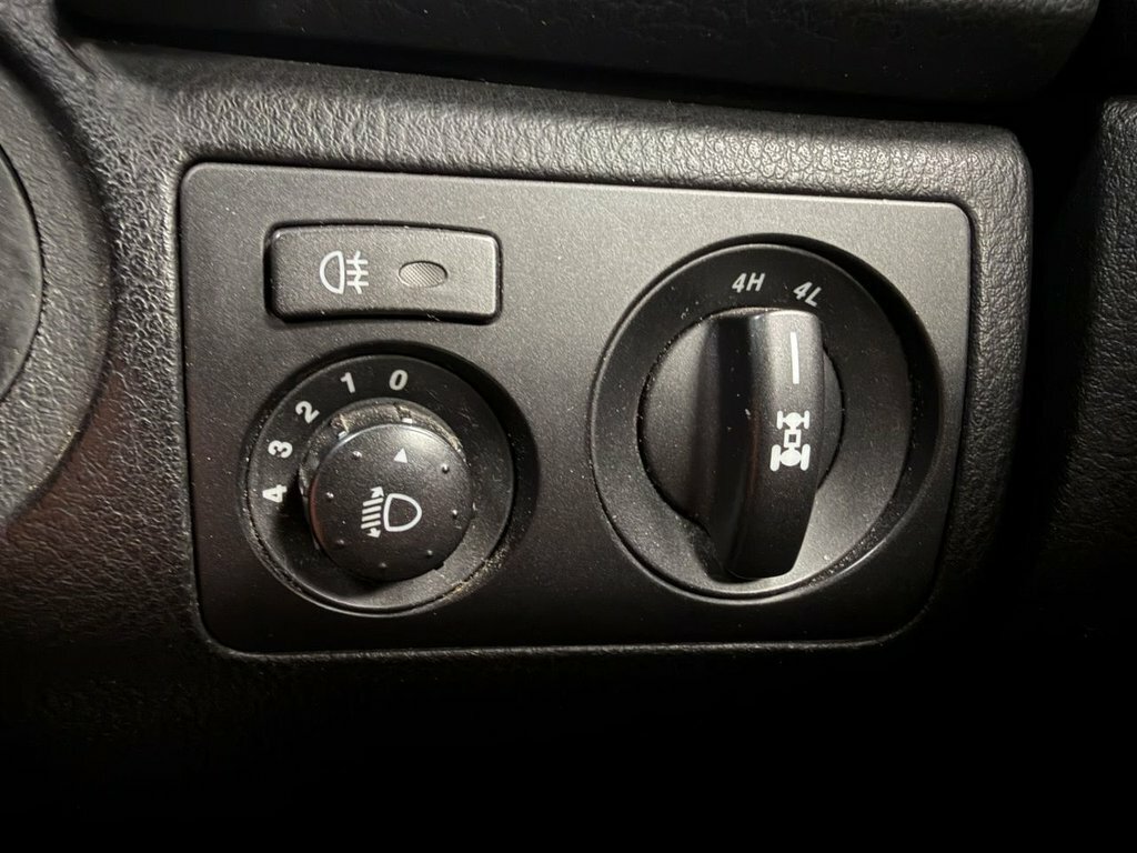 SsangYong Rexton Suv 2.7 D Ex 2012 Black #15