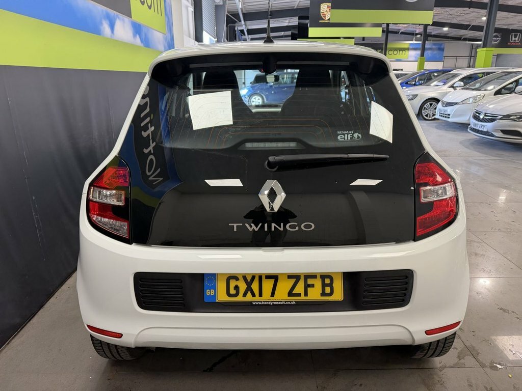 Renault Twingo 1L Play White #5