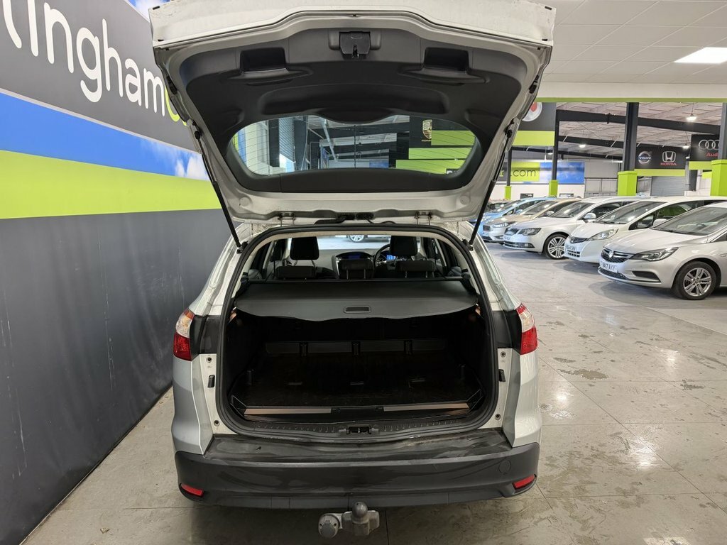Ford Focus 1.6L Zetec Navigator SH64OGA Silver #6