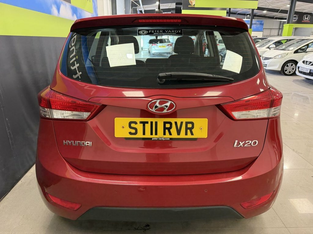 Hyundai Ix20 1.6L Active Red #5