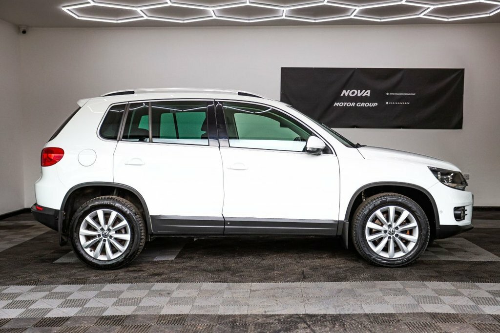 Volkswagen Tiguan 2L Match SF15JUM White #5