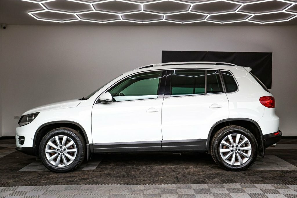 Volkswagen Tiguan 2L Match SF15JUM White #6