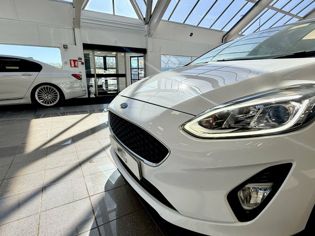 Ford Fiesta 1.1L Trend CA69VKU White #4