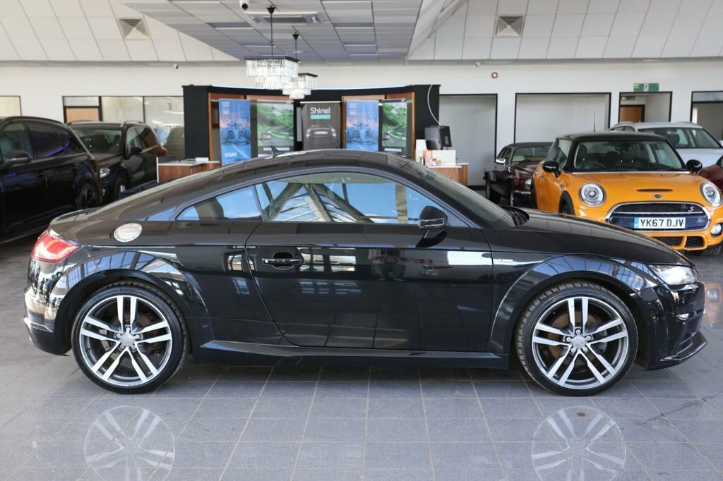 Audi TT 2L S Line Black