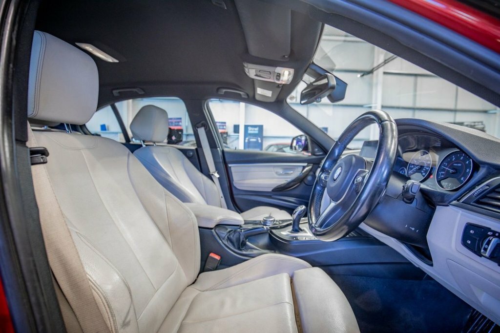 BMW 3 Series 3L M Sport YC16UAJ Red #3