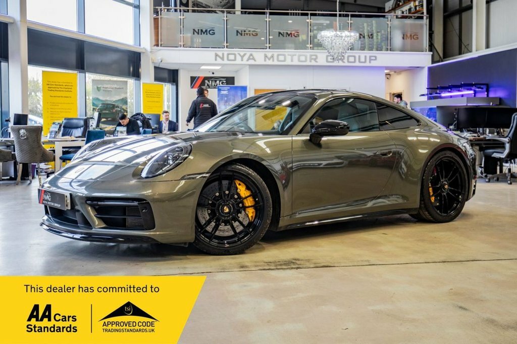 Porsche 911 3L 992 Carrera Gts Green
