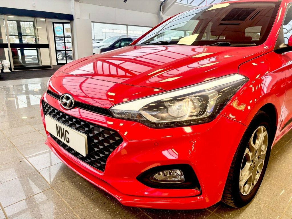 Hyundai I20 1.2L Premium Nav ND68FAO Red #5