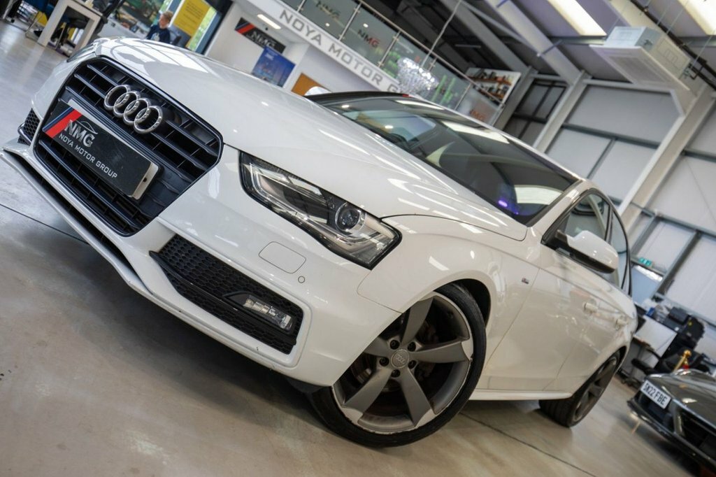 Audi A4 2L Black Edition White #3