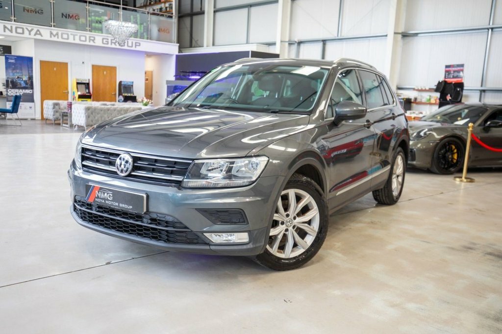 Volkswagen Tiguan 2L Se Navigation BK17KSJ Grey #4