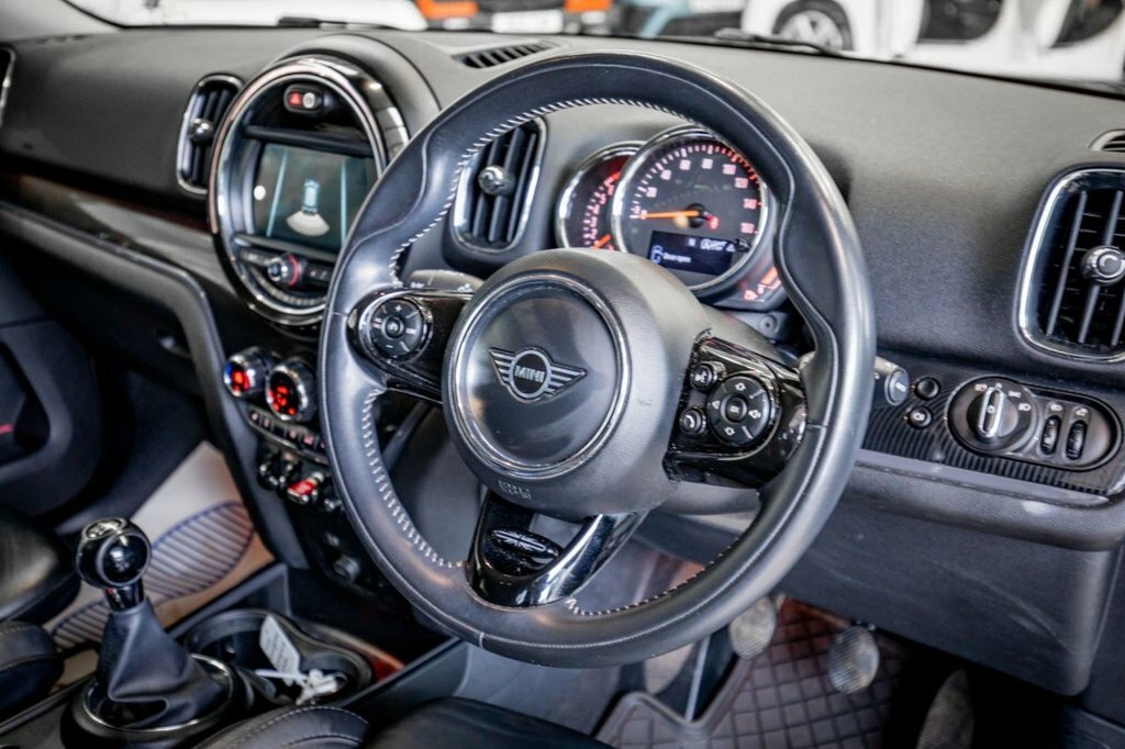 Mini Countryman 2L Cooper S Exclusive RJ68SCZ White #2