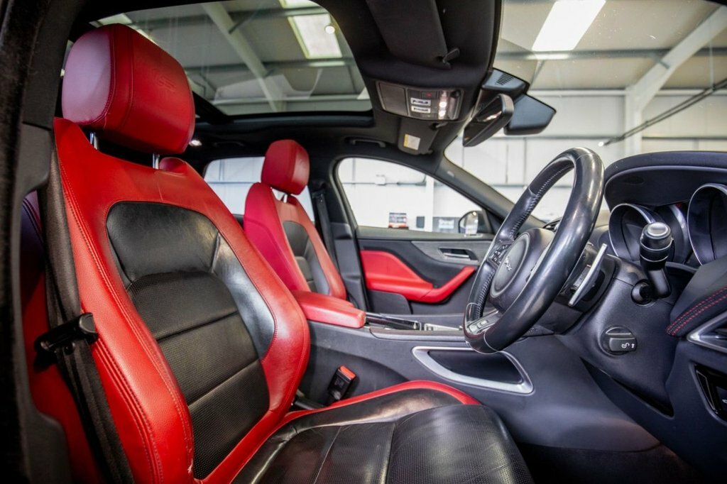 Jaguar F-Pace 3L S FE66LPN Red #3