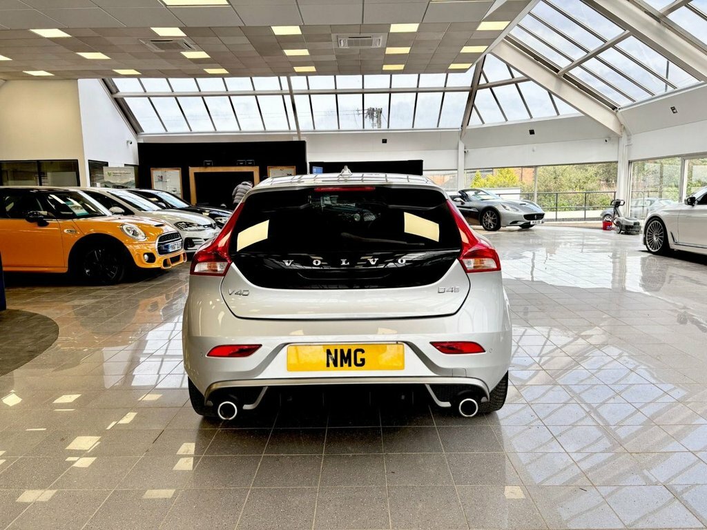 Volvo V40 2L R-design Pro KJ17FPK Silver #4