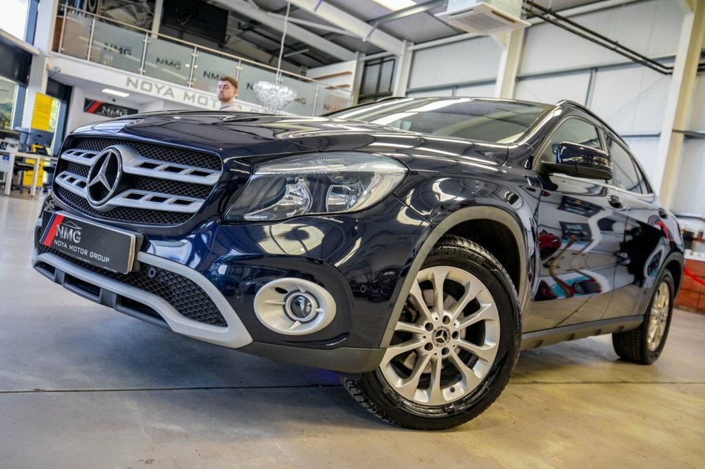 Mercedes-Benz GLA Class 1.6L Se WD17UGU Blue #5
