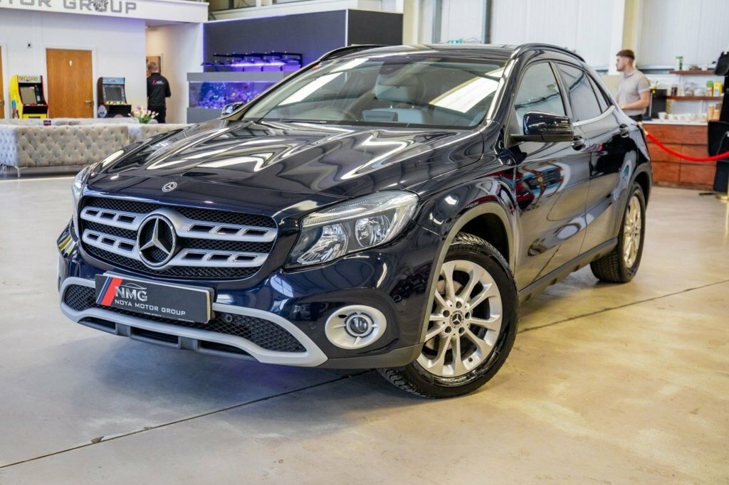 Mercedes-Benz GLA Class 1.6L Se WD17UGU Blue #4