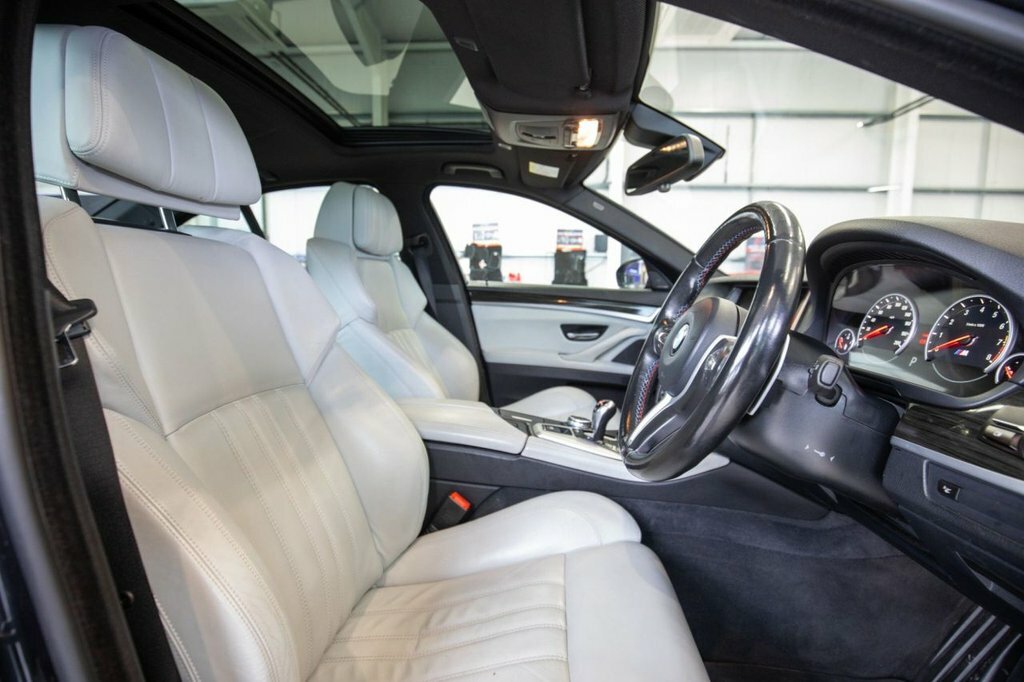 BMW M5 4.4L Null Grey #3
