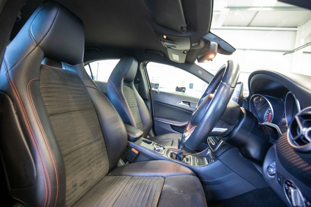 Mercedes-Benz A Class 1.6L Amg Line OV67ZDJ Black #3