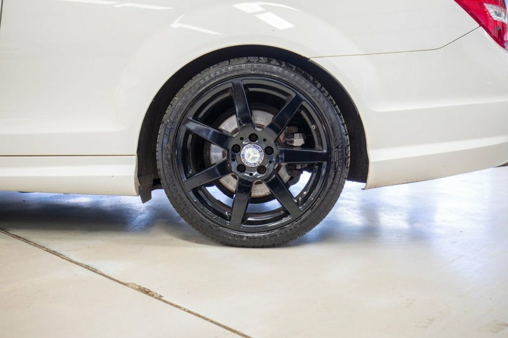 Mercedes-Benz C Class 2.1L Amg Sport Edition LR64YSG White #5