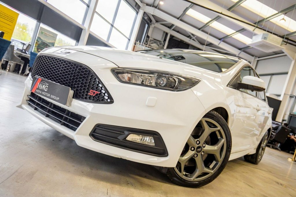 Ford Focus 2L St-3 SG67EXB White #5