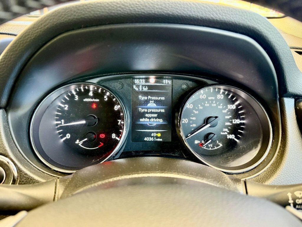 Nissan Qashqai 1.2L Tekna Black #6