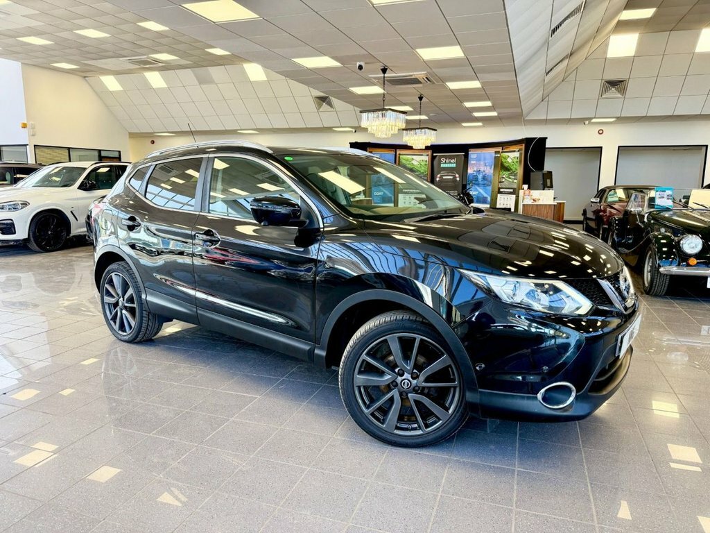 Nissan Qashqai 1.2L Tekna Black