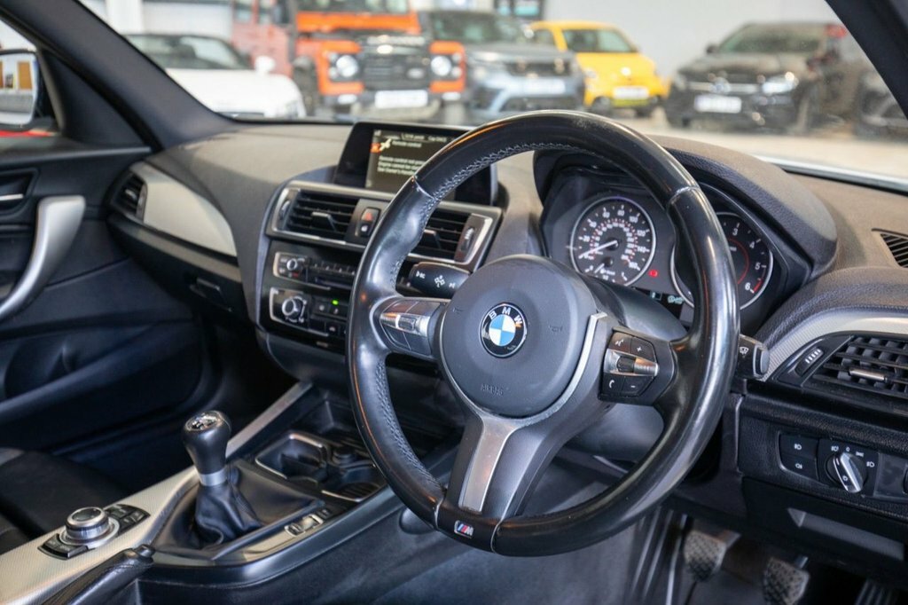 BMW 1 Series 2L M Sport White #2