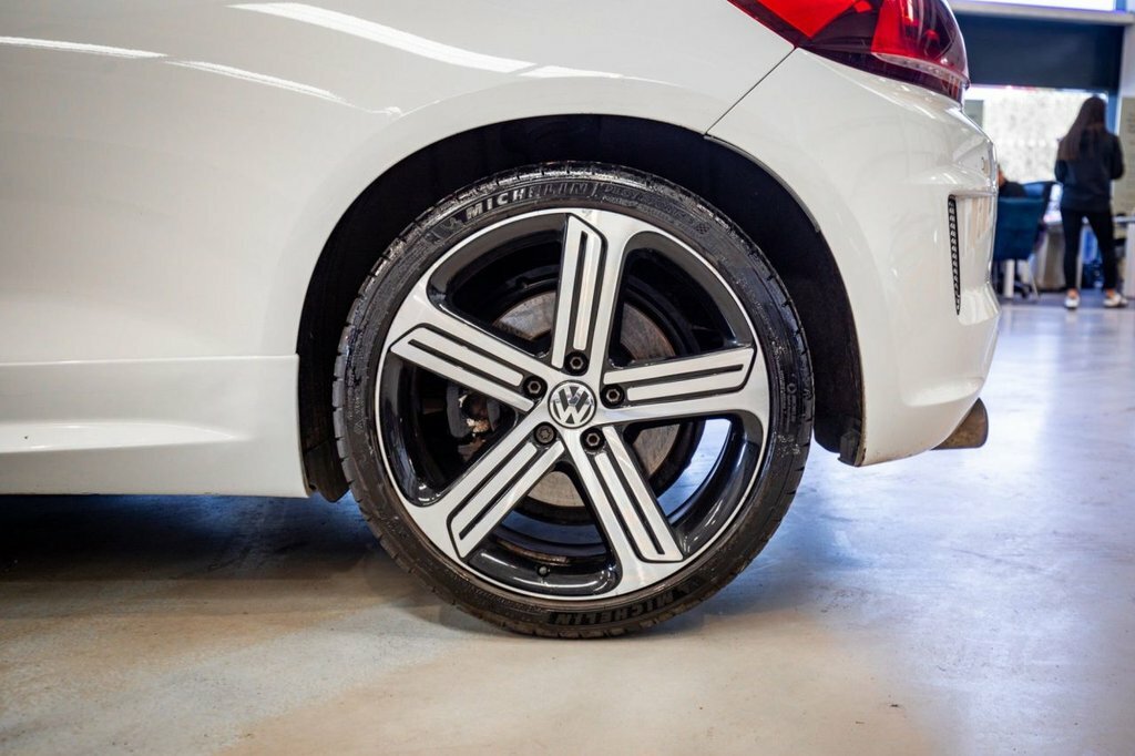 Volkswagen Scirocco 2L R White #6