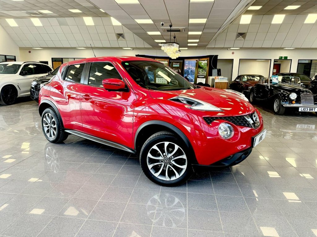 Nissan Juke 1.6L Tekna Red