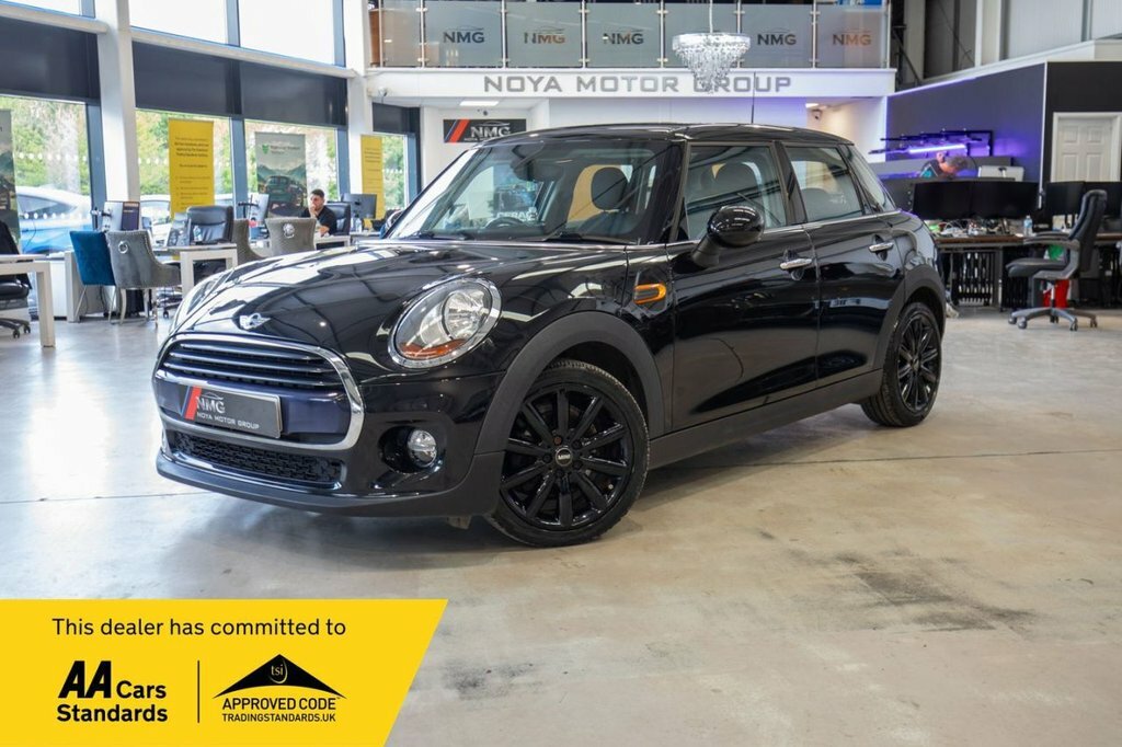 Mini Hatch 1.5L Cooper NA67UYL Black