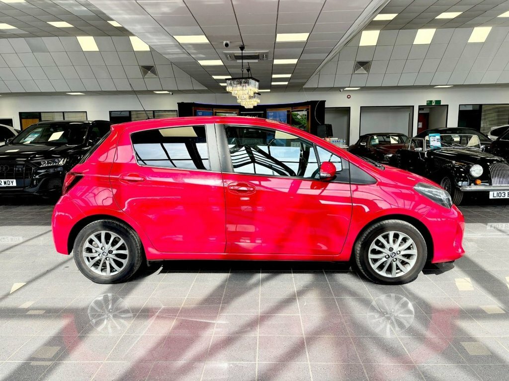 Toyota Yaris 1.3L Icon Red #3