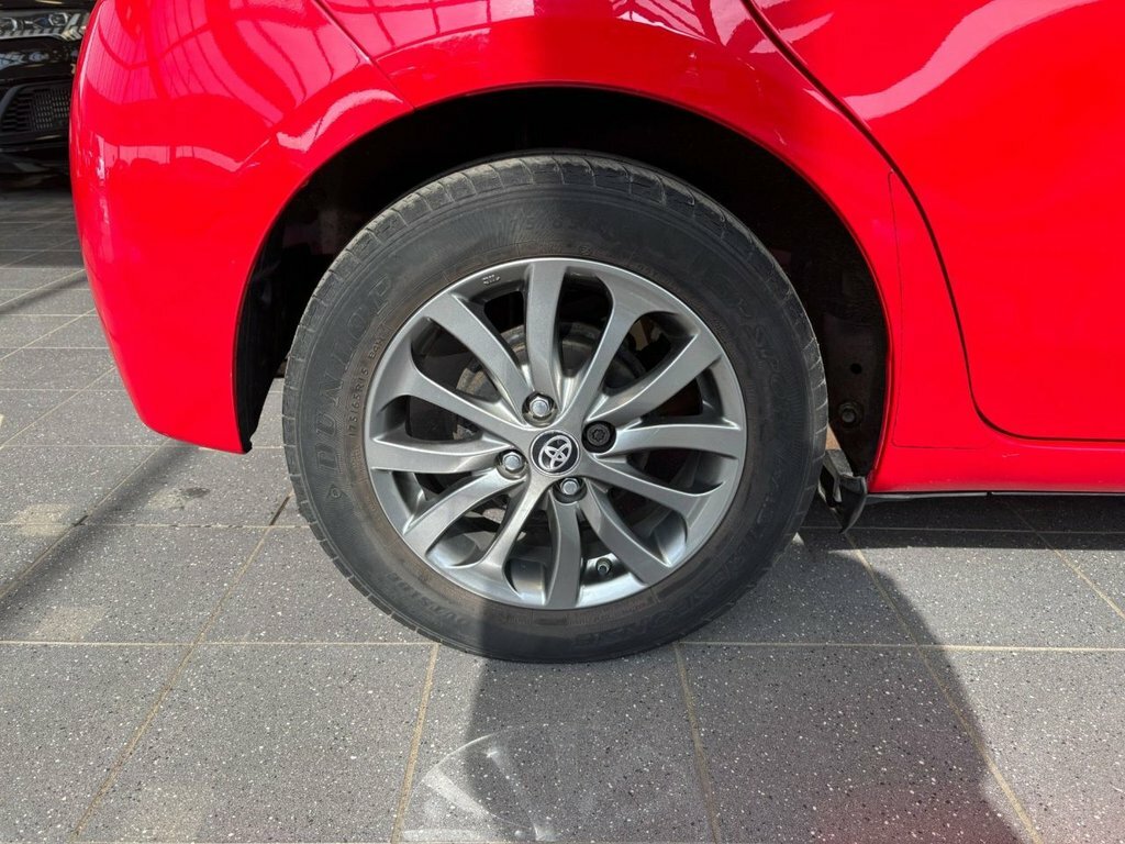 Toyota Yaris 1.3L Icon Red #5
