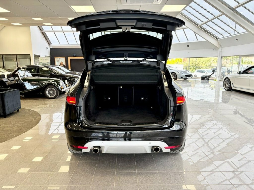 Jaguar F-Pace 3L S FD68LHC Black #6