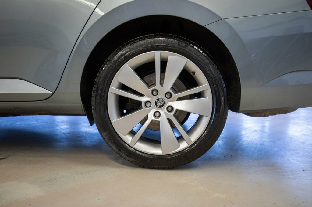 Skoda Superb 2L Se L Executive FA16ENM Grey #6
