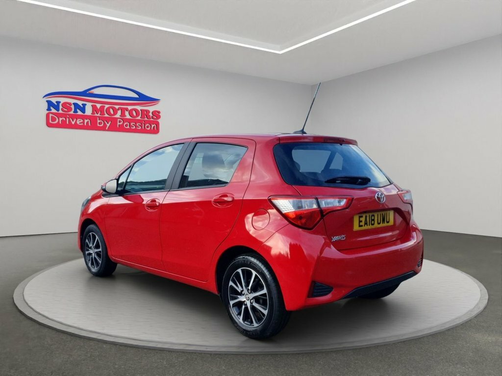 Toyota Yaris 1.5 Vvt-i Icon Tech Hatchback Eu EA18UWU Red #2