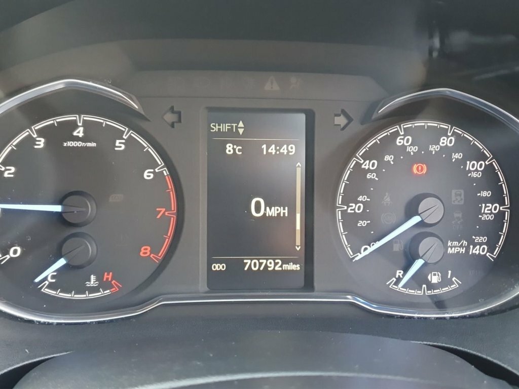 Toyota Yaris 1.5 Vvt-i Icon Tech Hatchback Eu EA18UWU Red #5