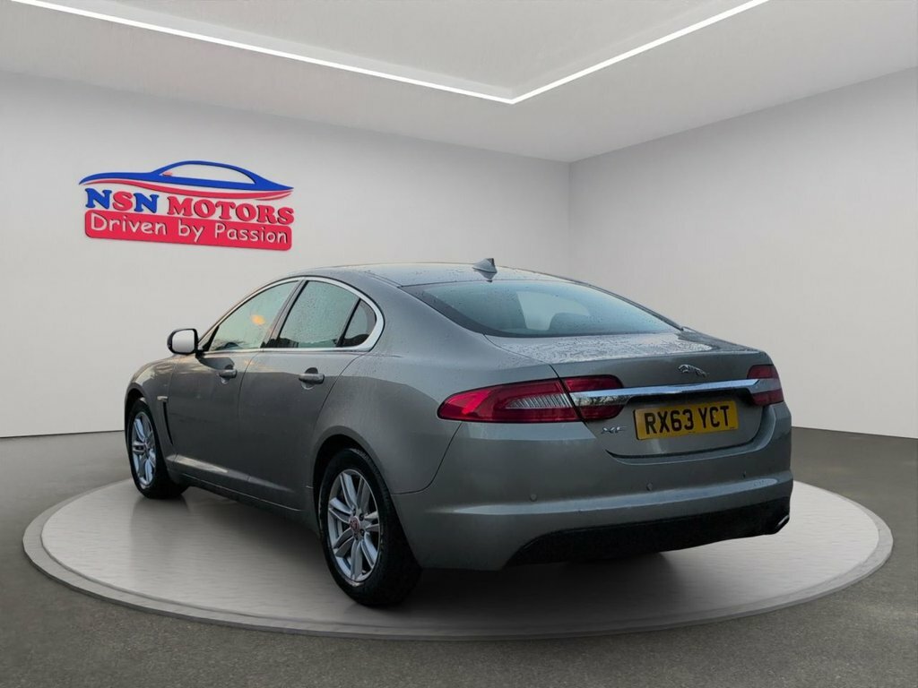Jaguar XF 2.2D Luxury Saloon Euro 5 Ss 2 Gold #2