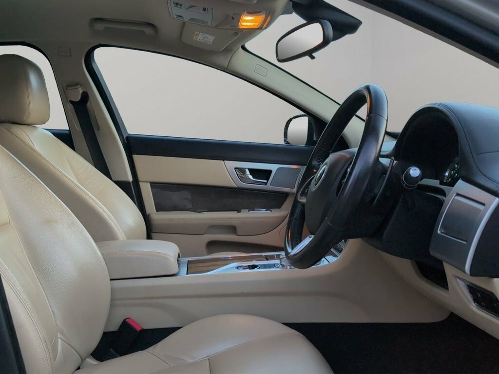 Jaguar XF 2.2D Luxury Saloon Euro 5 Ss 2 Gold #4