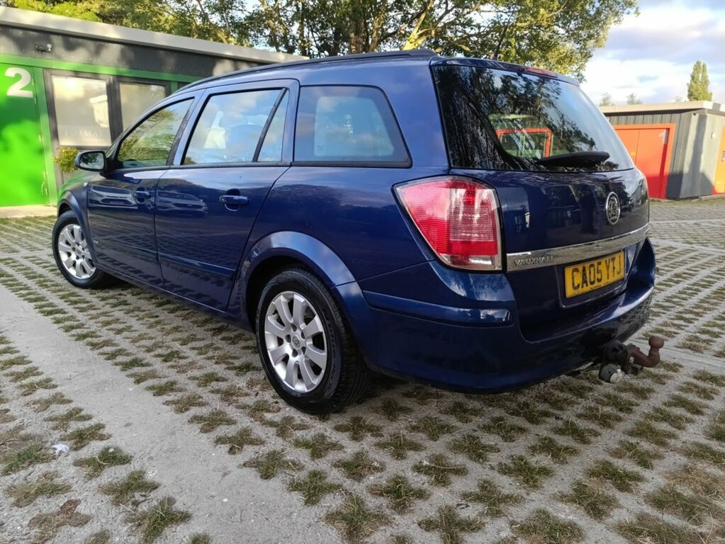 Vauxhall Astra 1.6I 16V Club Estate 161 Gkm, Blue #2