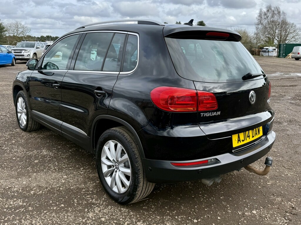 Volkswagen Tiguan 2.0 Tdi Bluemotion Tech Match 2015 AJ14DAW Black #5