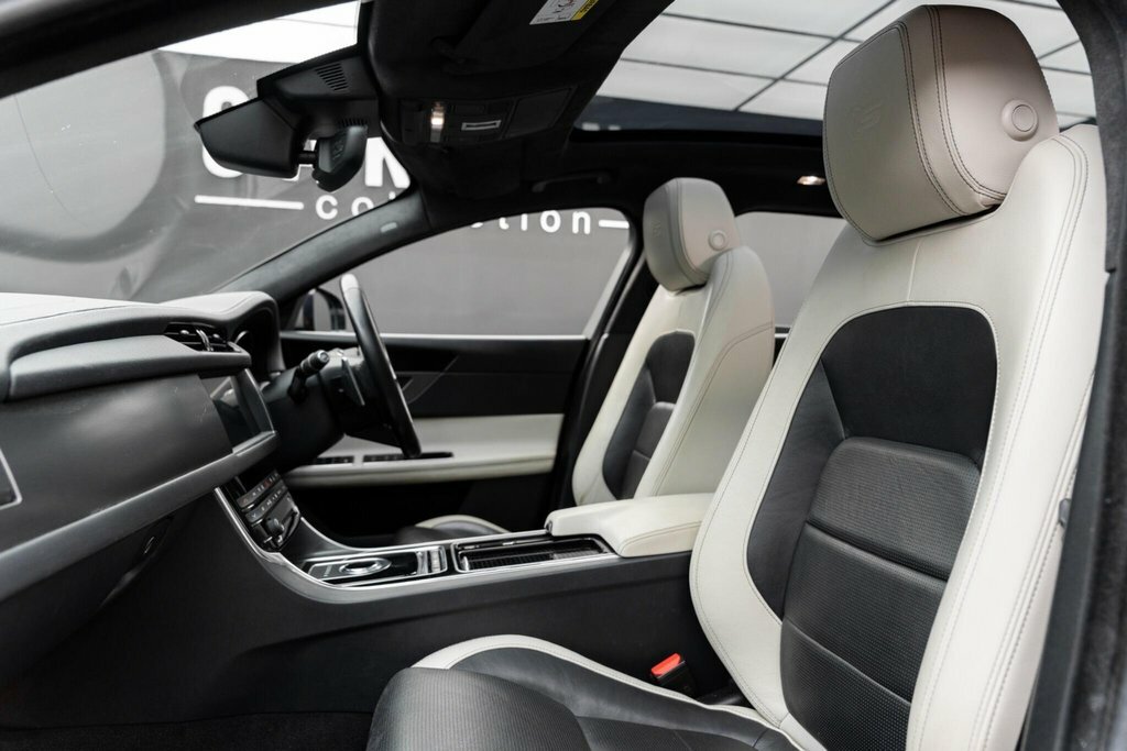 Jaguar XF 3.0D V6 S Sportbrake Euro 6 Ss OY69ZXL #2