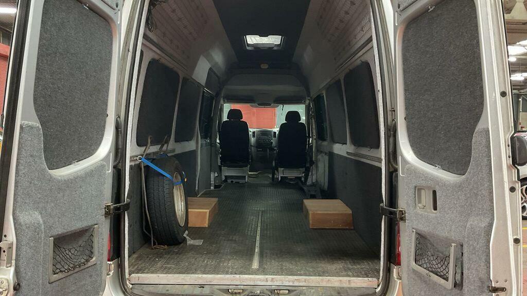 Mercedes-Benz Sprinter Automatic White #7