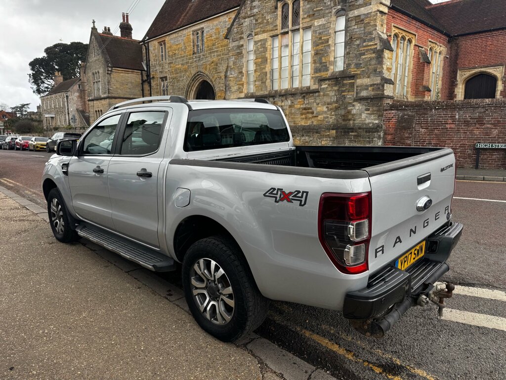 Ford Ranger 3.2 Tdci Wildtrak Pickup Double Cab Aut YP17SWN Silver #4