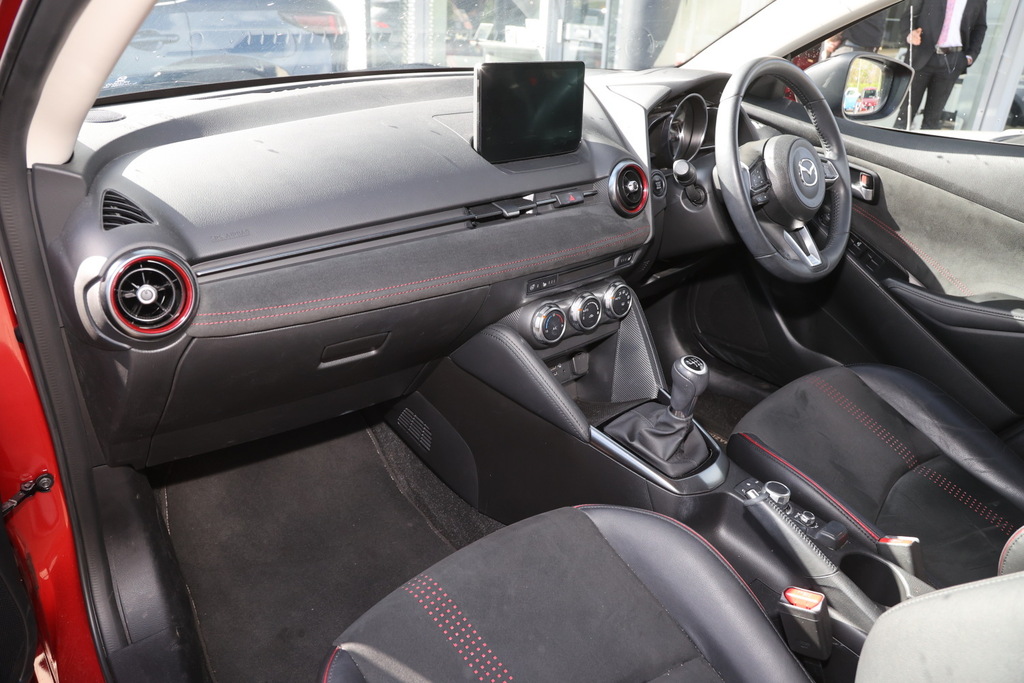 Mazda 2 1.5 E-skyactiv G Mhev 115 Homura Aka DC23BXE Red #2