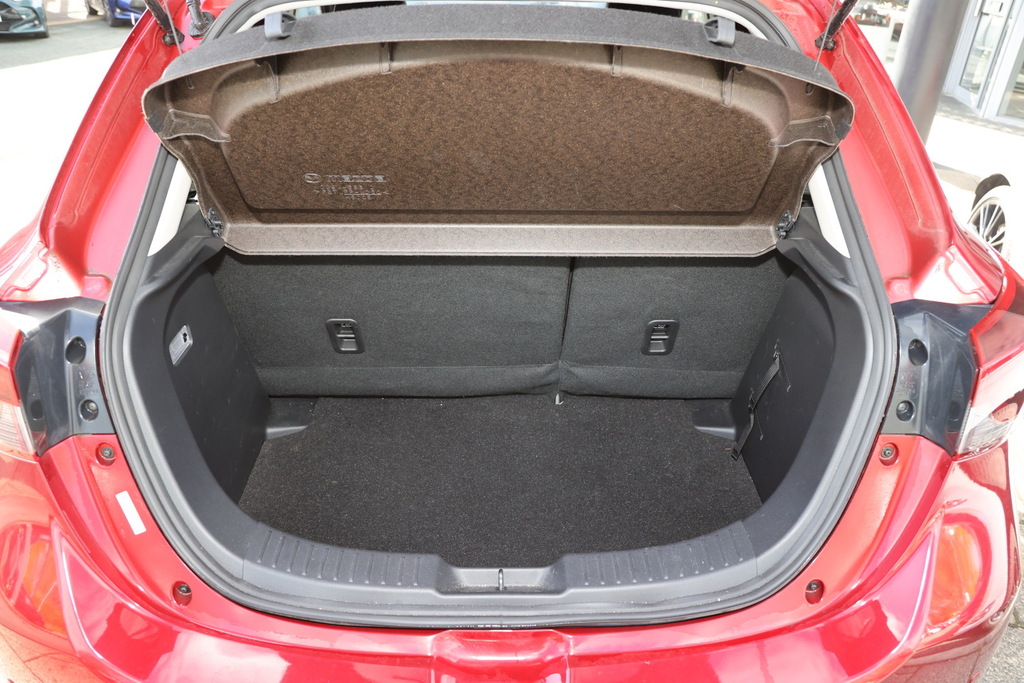Mazda 2 1.5 E-skyactiv G Mhev 115 Homura Aka DC23BXE Red #4